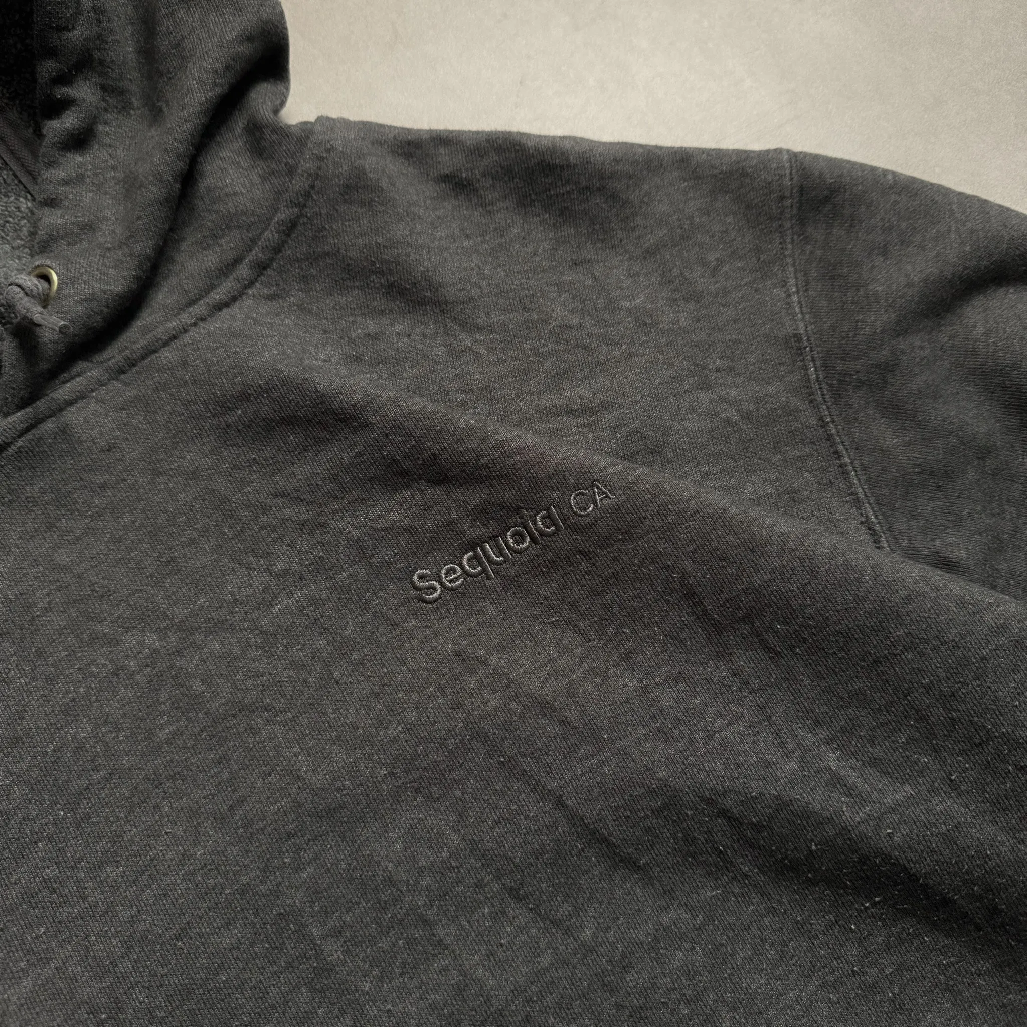 2000s Carhartt Grey Sequoia CA Hoodie - XL