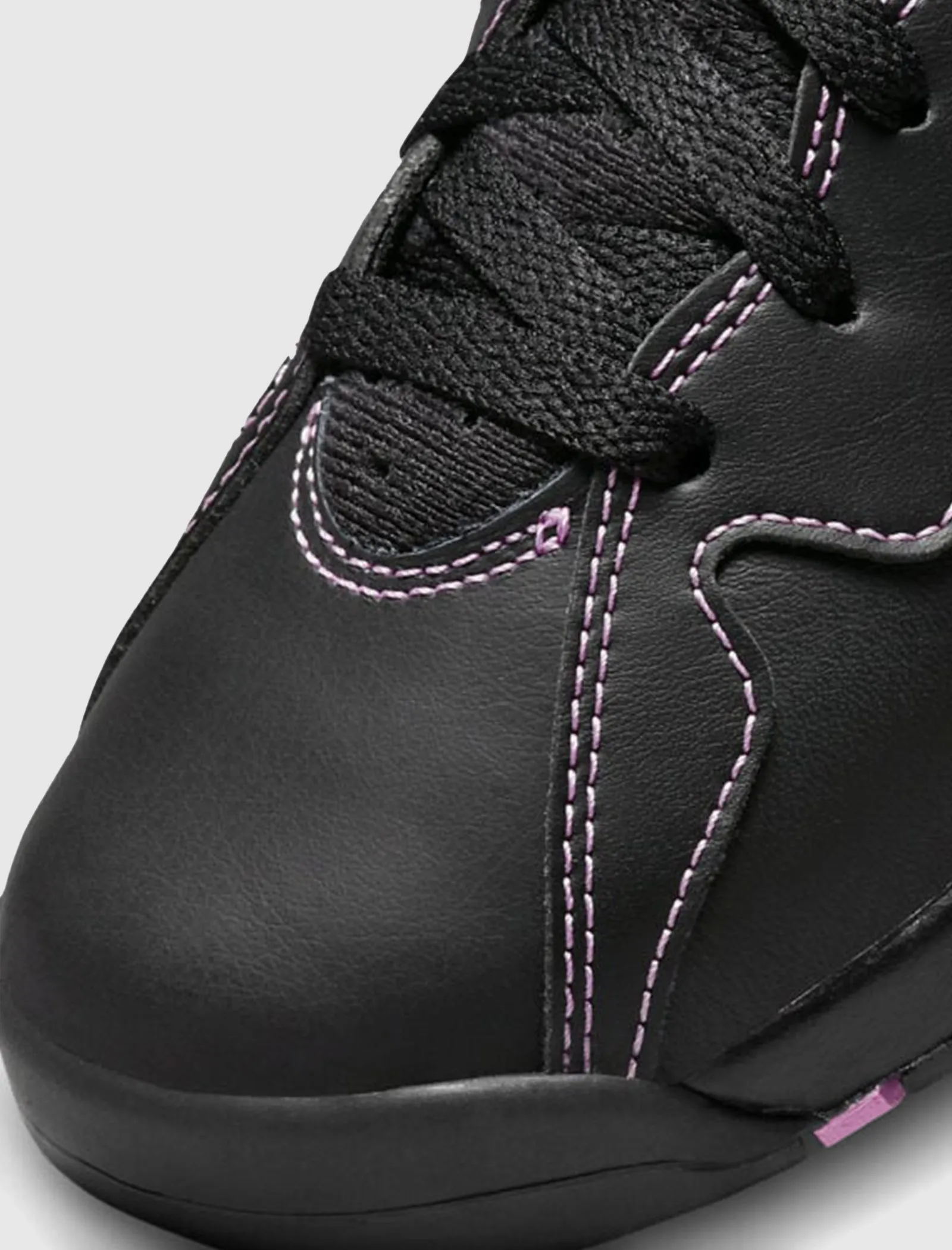 Air Jordan 7 Retro Barely Grape GS sneakers