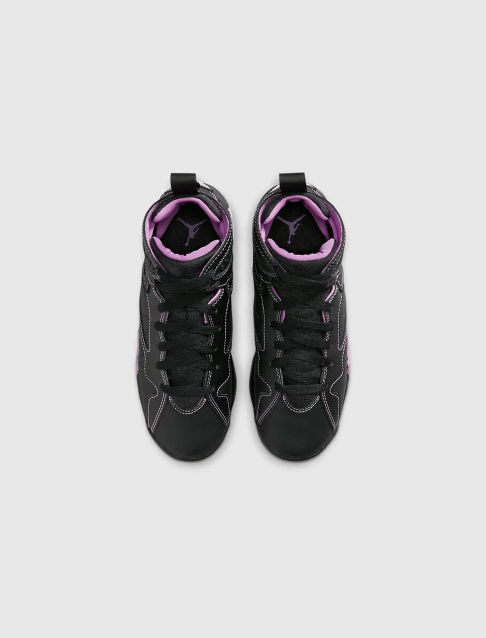 Air Jordan 7 Retro Barely Grape GS sneakers