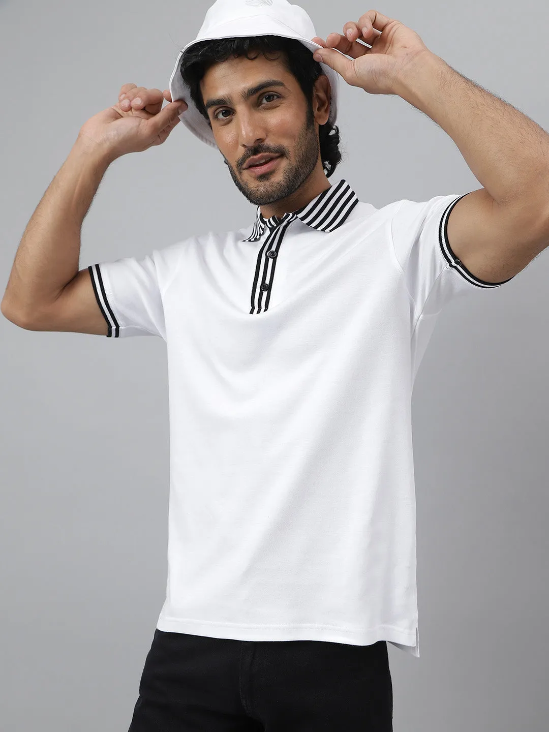 Black Striped Collar White Polo - Piano