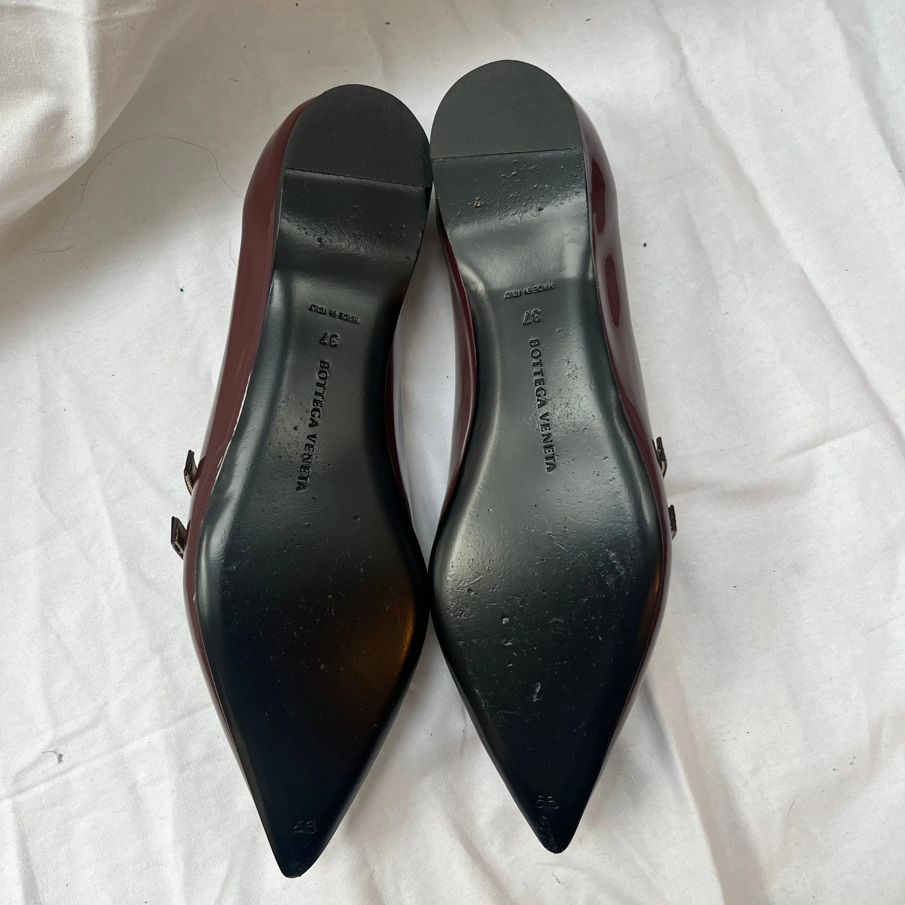 Bottega Veneta Mulberry Patent Pointed Flats 37 - Buy Online