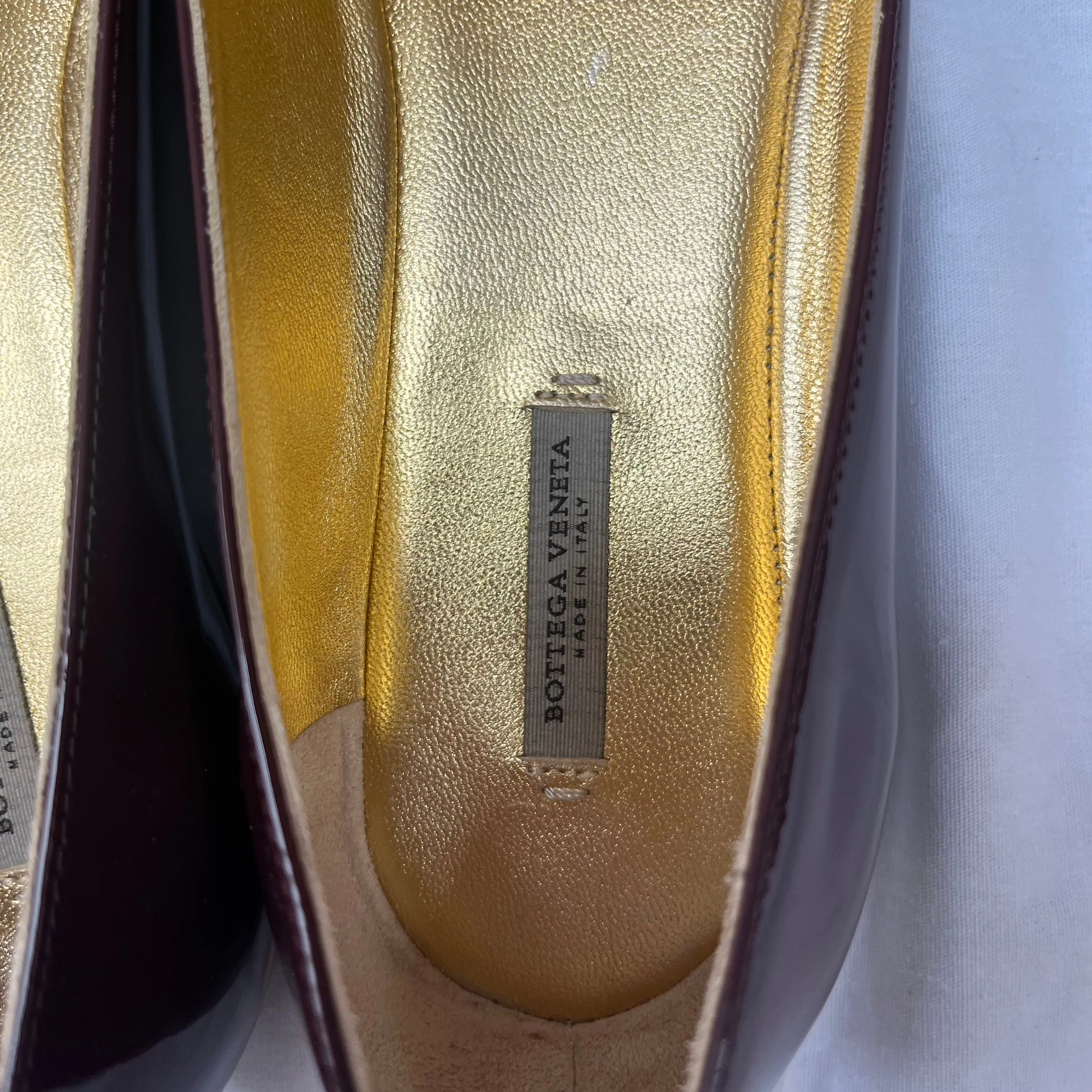 Bottega Veneta Mulberry Patent Pointed Flats 37 - Buy Online