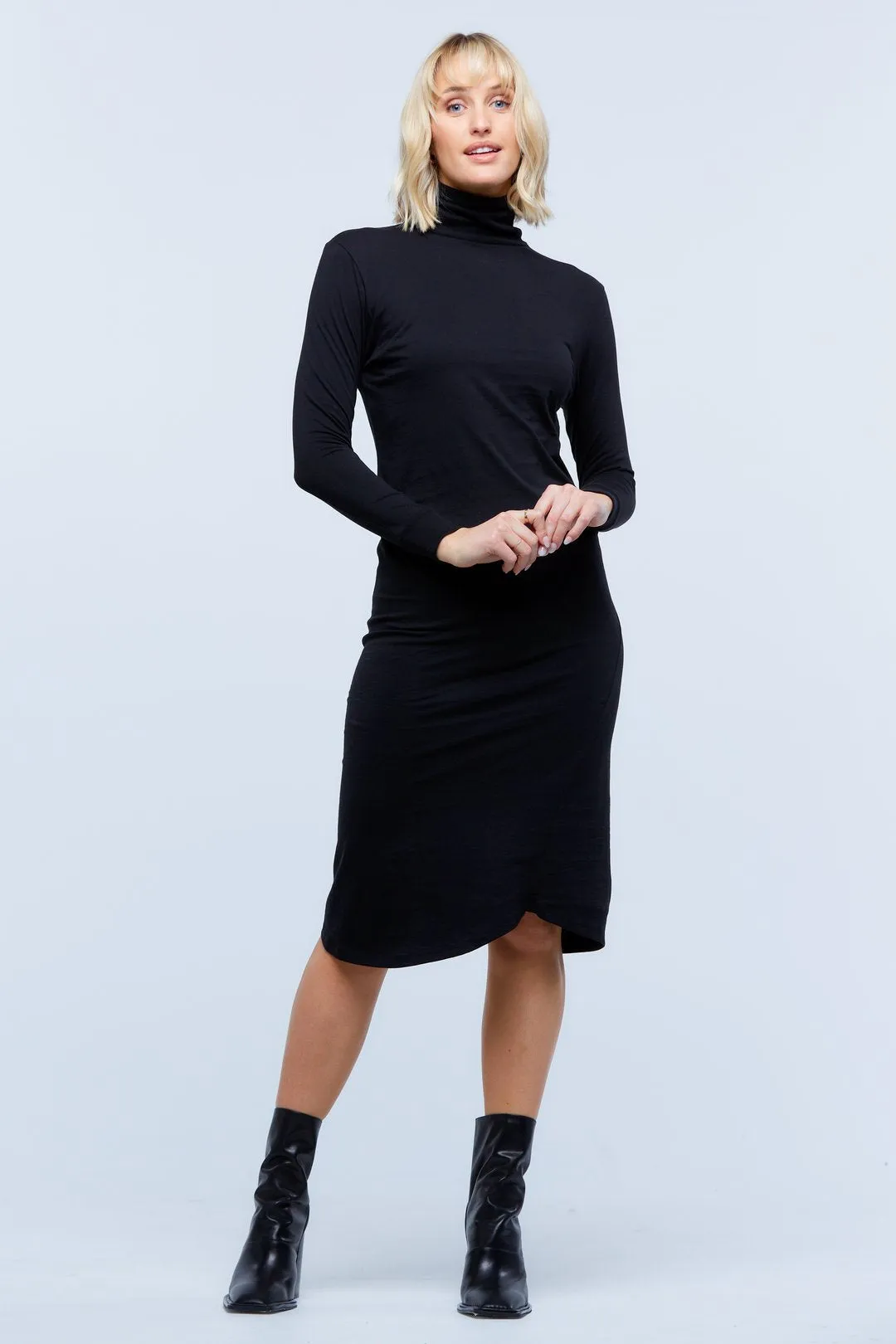 CASA AMUK - LONG SLEEVE TURTLE NECK DRESS - BLACK