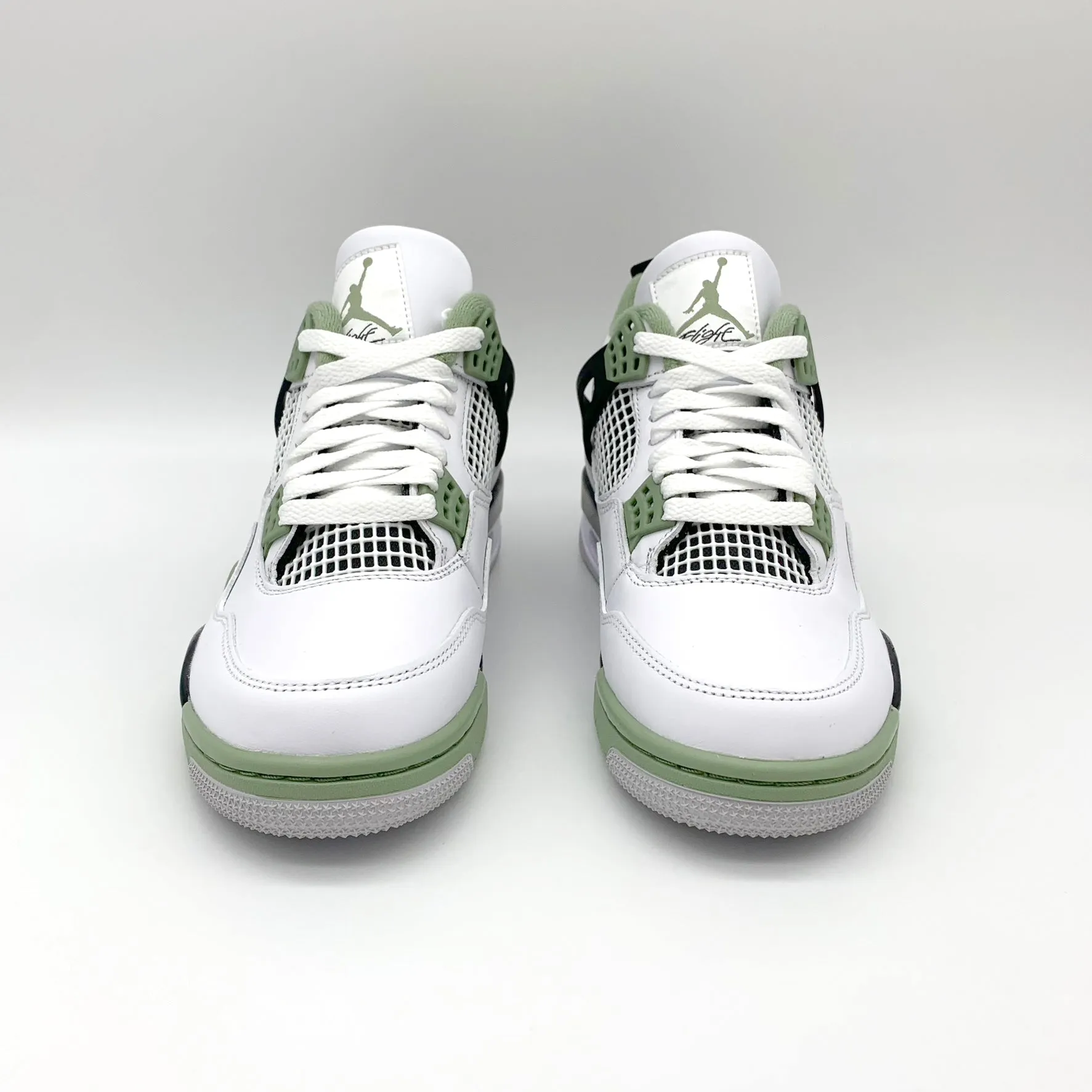 Jordan 4 Retro Seafoam sneakers