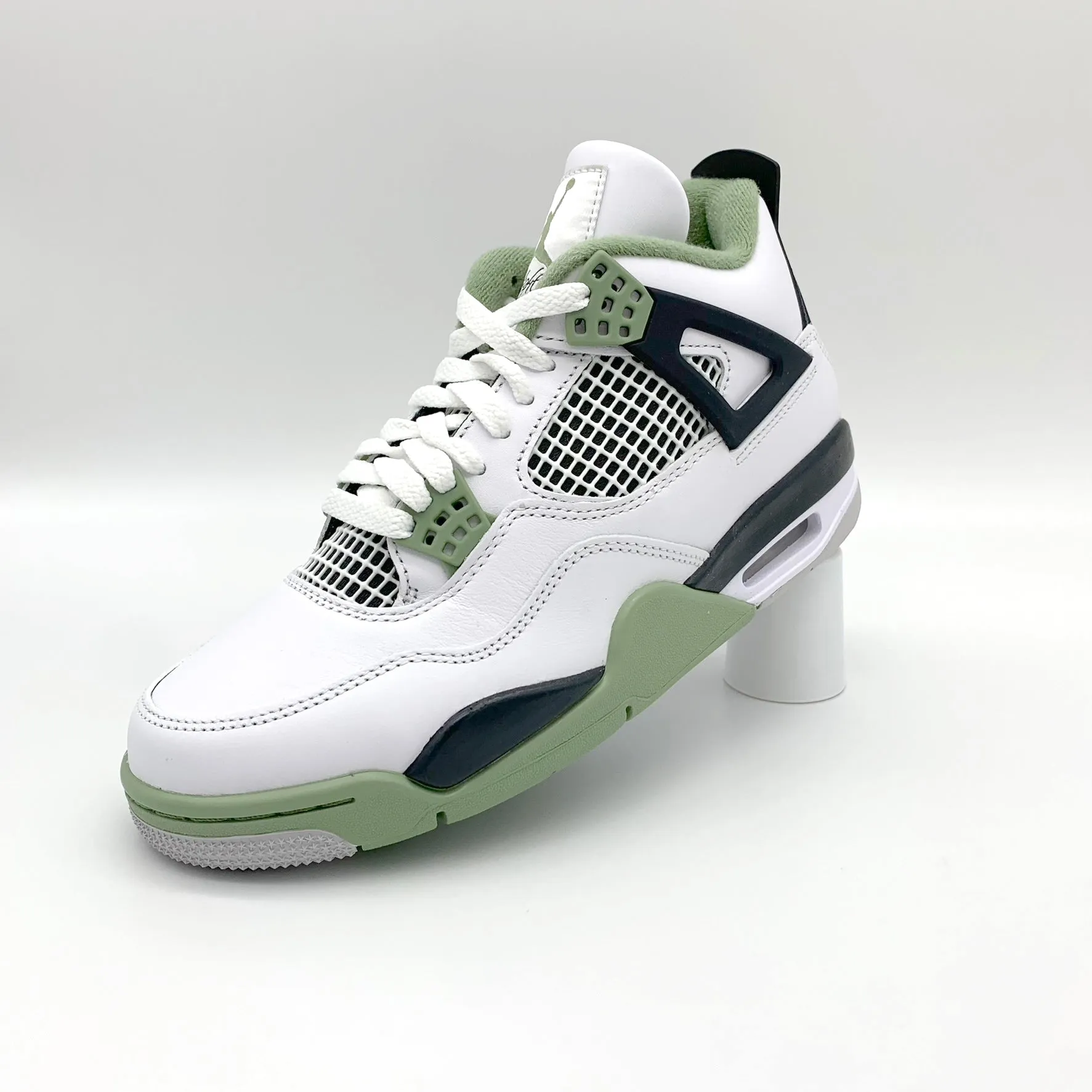 Jordan 4 Retro Seafoam sneakers