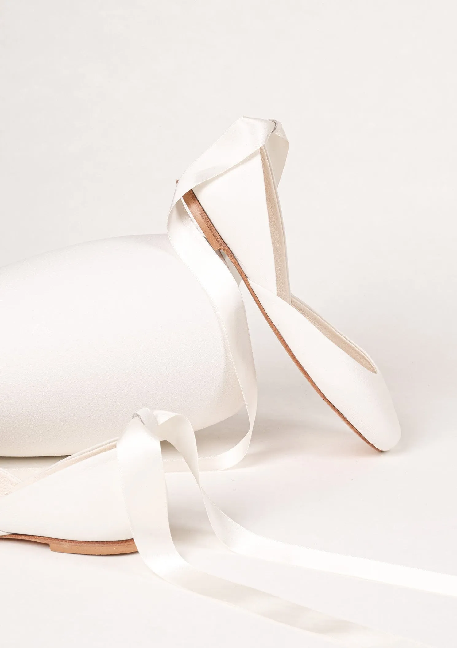 Luna Ballet Flats Cream White