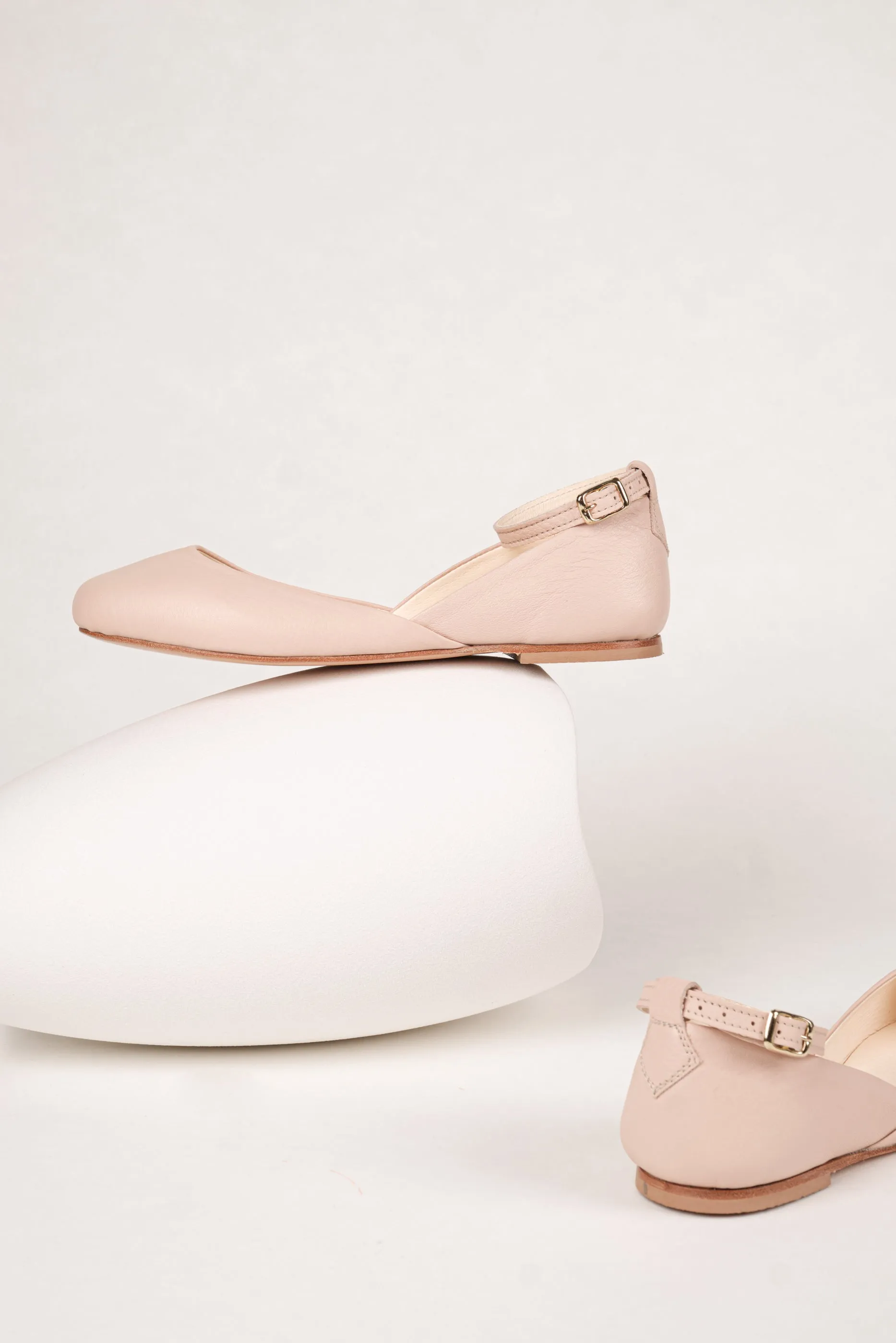 Luna Nude Ballet Flats