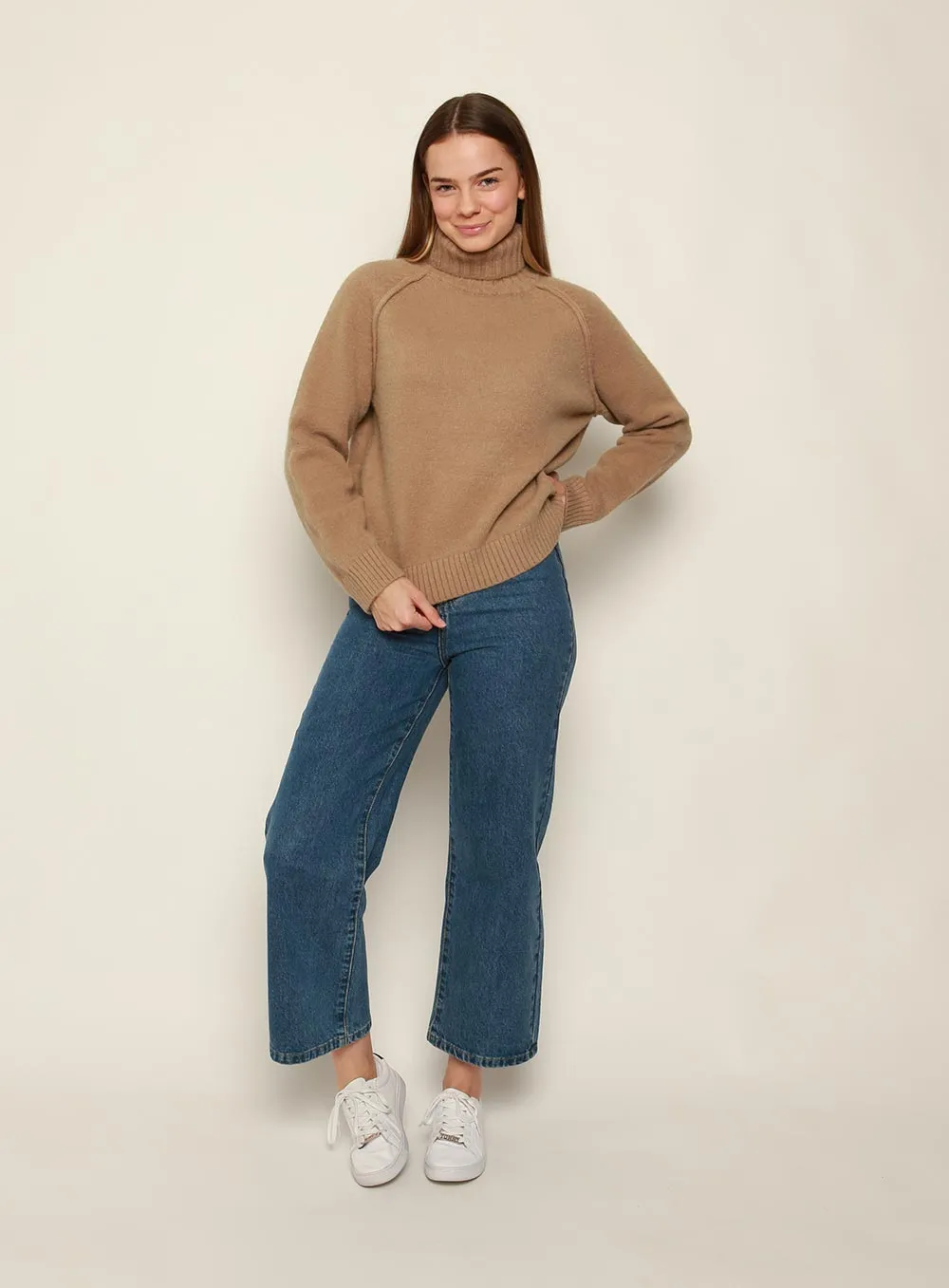 Martina Turtleneck Sweater in Tan