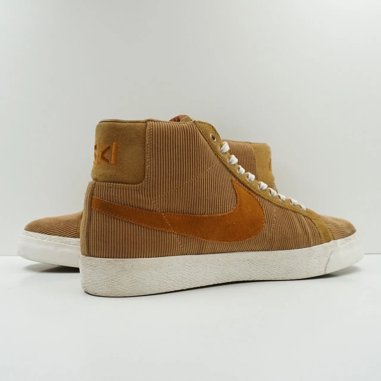 Nike Blazer Mid SB Oski