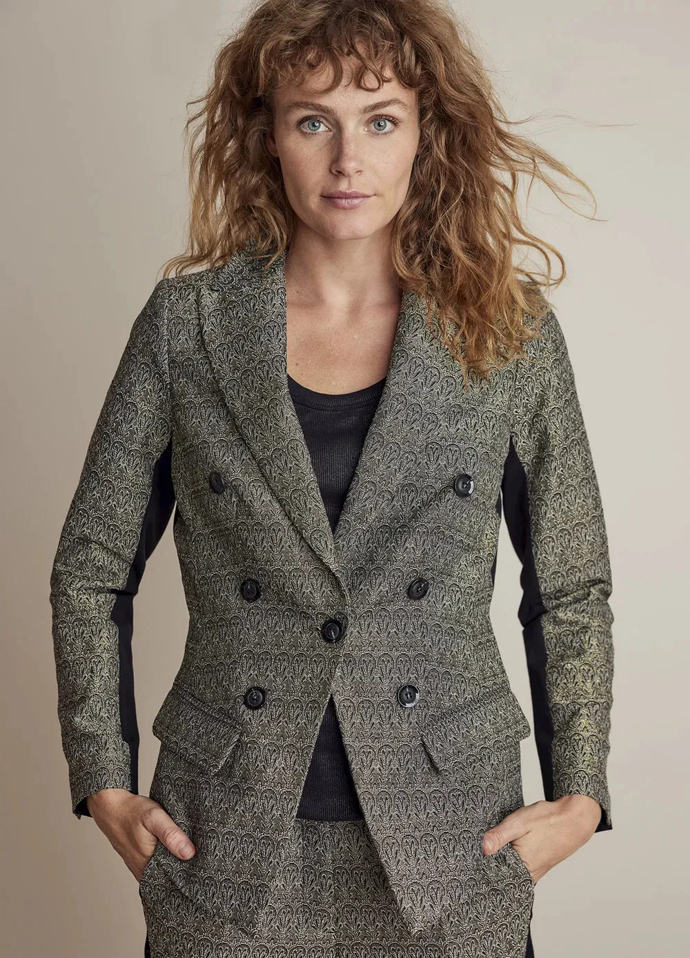 Sacs of Ashbourne   Summum 25 Years Collection Blazer with Gold Thread