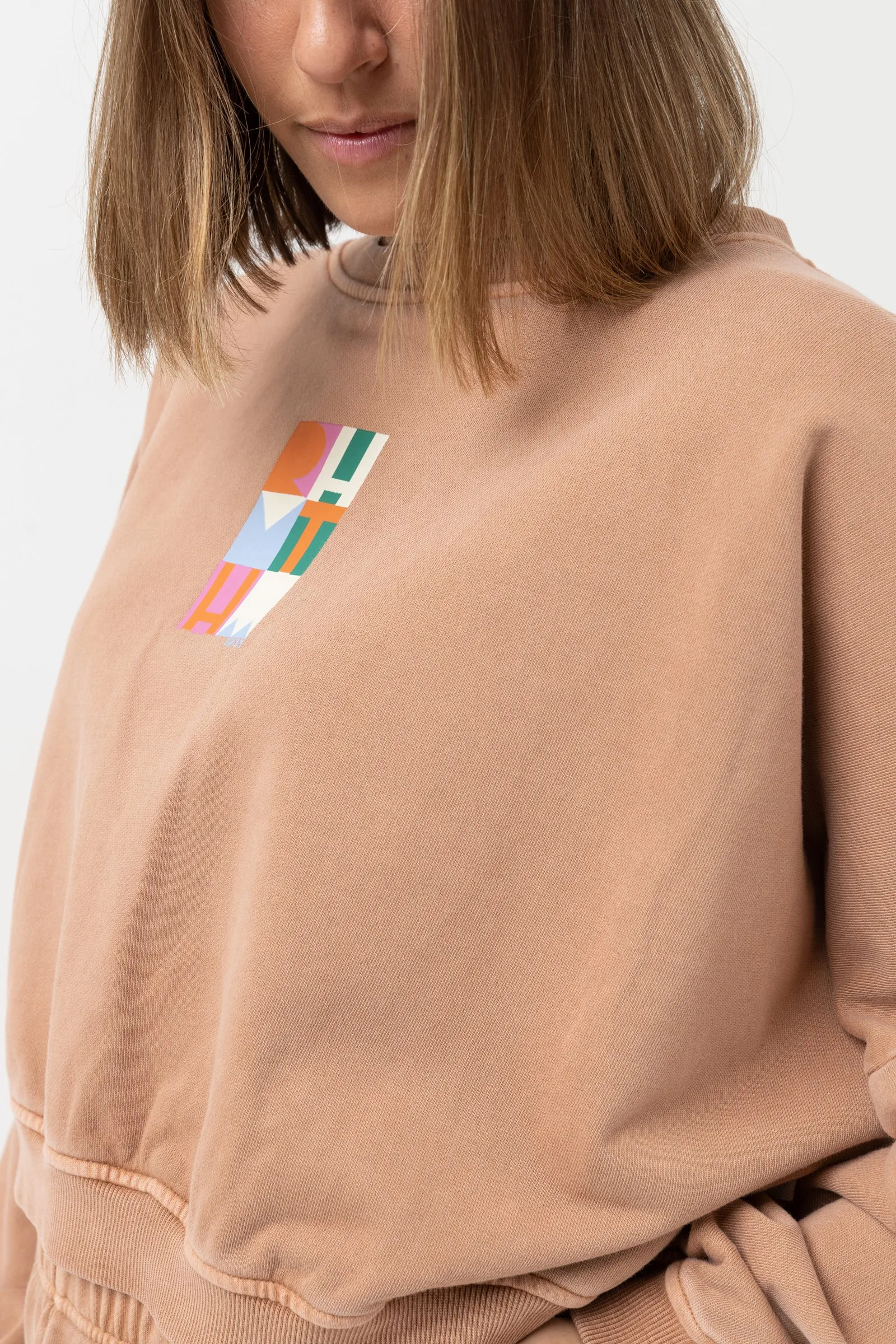 Stacked Fleece Caramel -  Top choice for cozy and stylish slouchy fit.