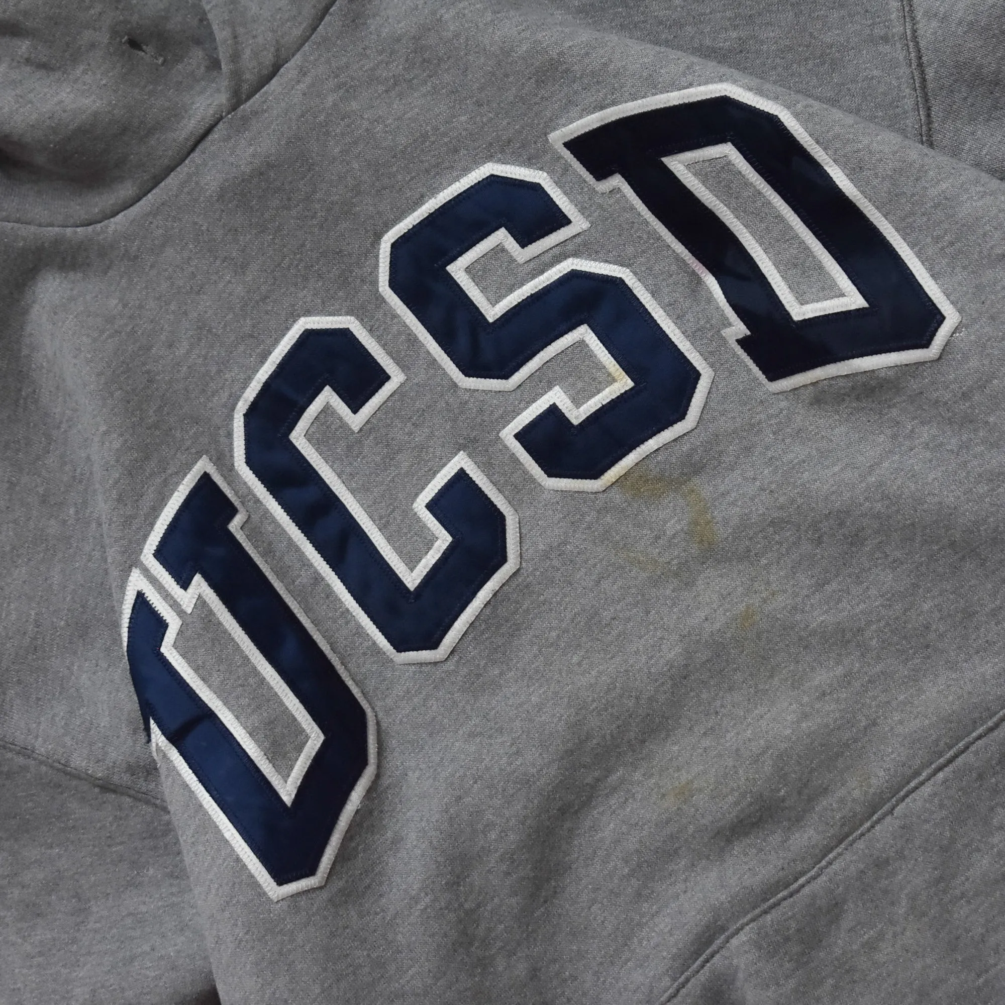 Vintage Russel Athletic UCSD Grey Hoodie - M